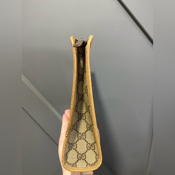 Gucci Beige and Brown Monogram Bag - Picture 6 of 15